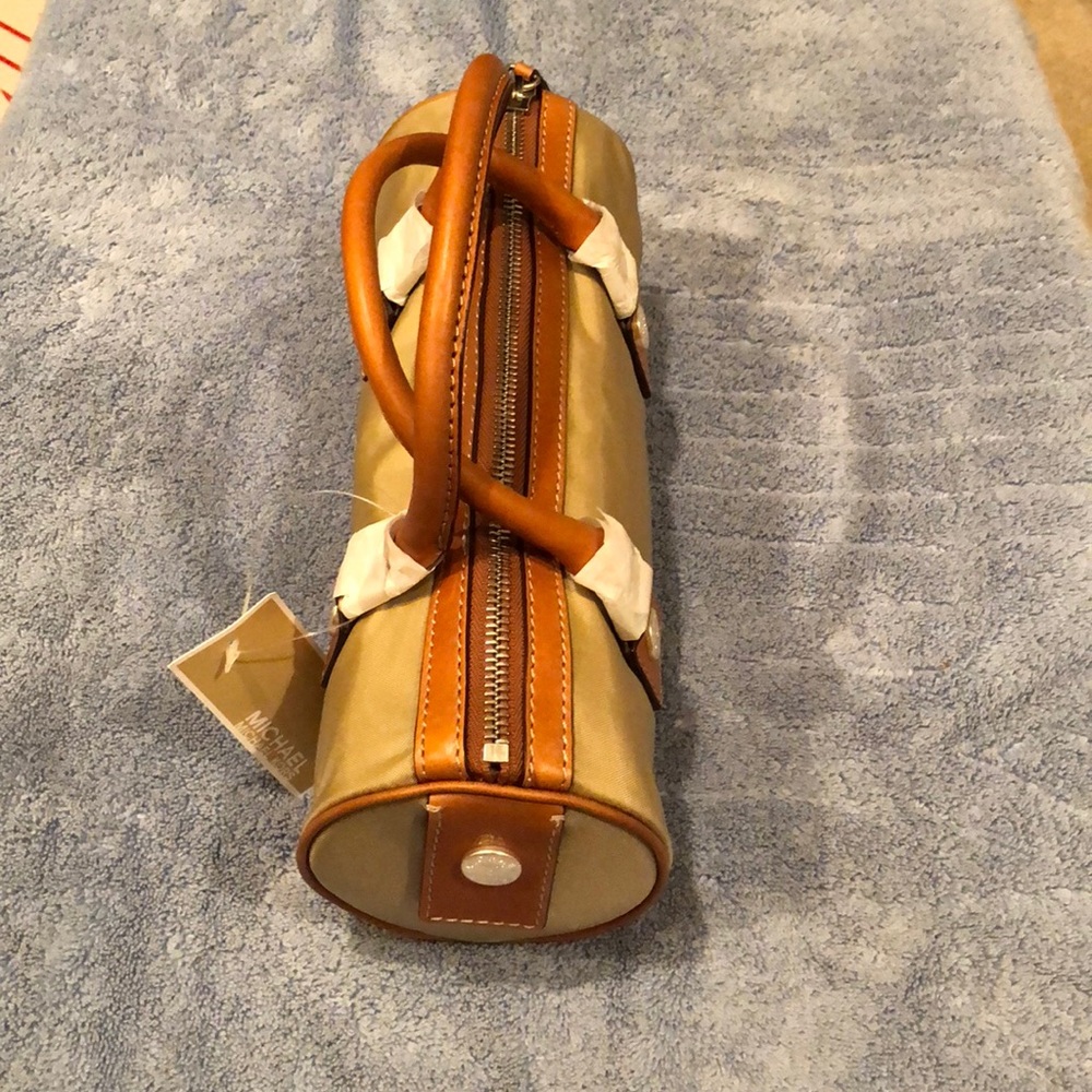 Roll Bag - Picture 2 of 5